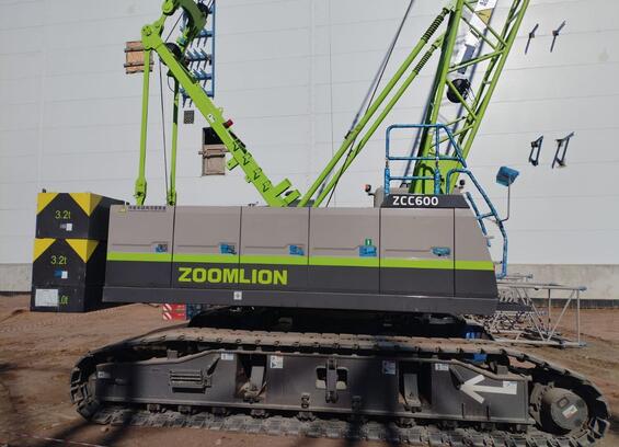 Гусеничный кран ZOOMLION ZCC600