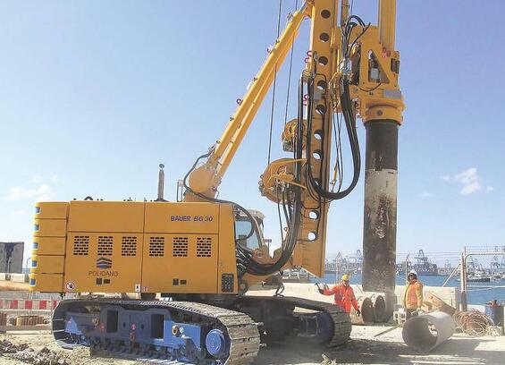 Буровая установка BAUER BG 30